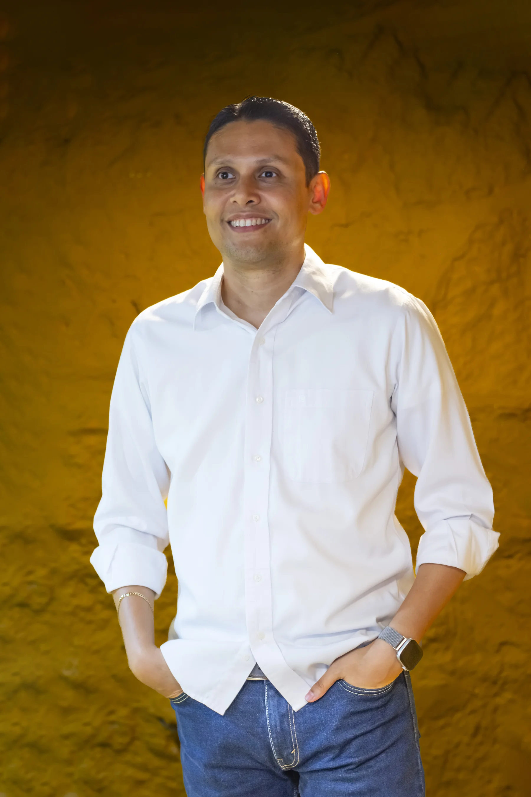 Rolando López